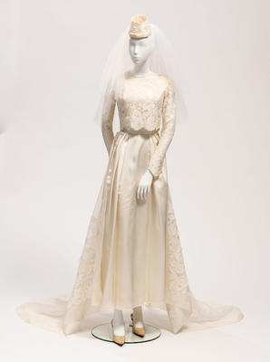 Wedding dress; 1963; H48089.1